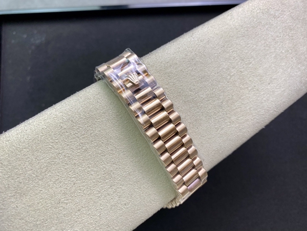 激安ロレックス着用イメージ